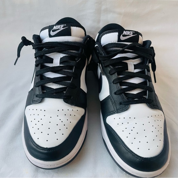 Nike Dunk Low Panda Women’s Sz. 10 Mens Sz. 8.5 DD1503-101 Black/White - Picture 5 of 8
